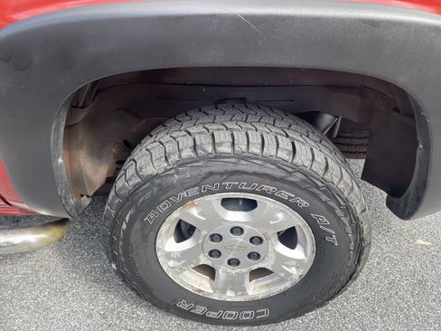 Used 2003 Chevrolet Avalanche 4x4 w/ Suspension Package, Off-Road image 30