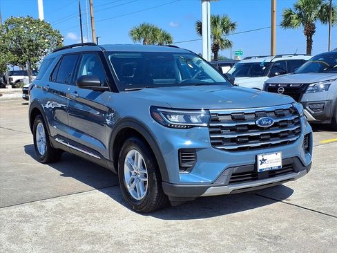 Used 2025 Ford Explorer Active RWD image 7