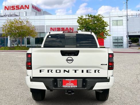 New 2026 Nissan Frontier SV w/ SV Convenience Package image 3