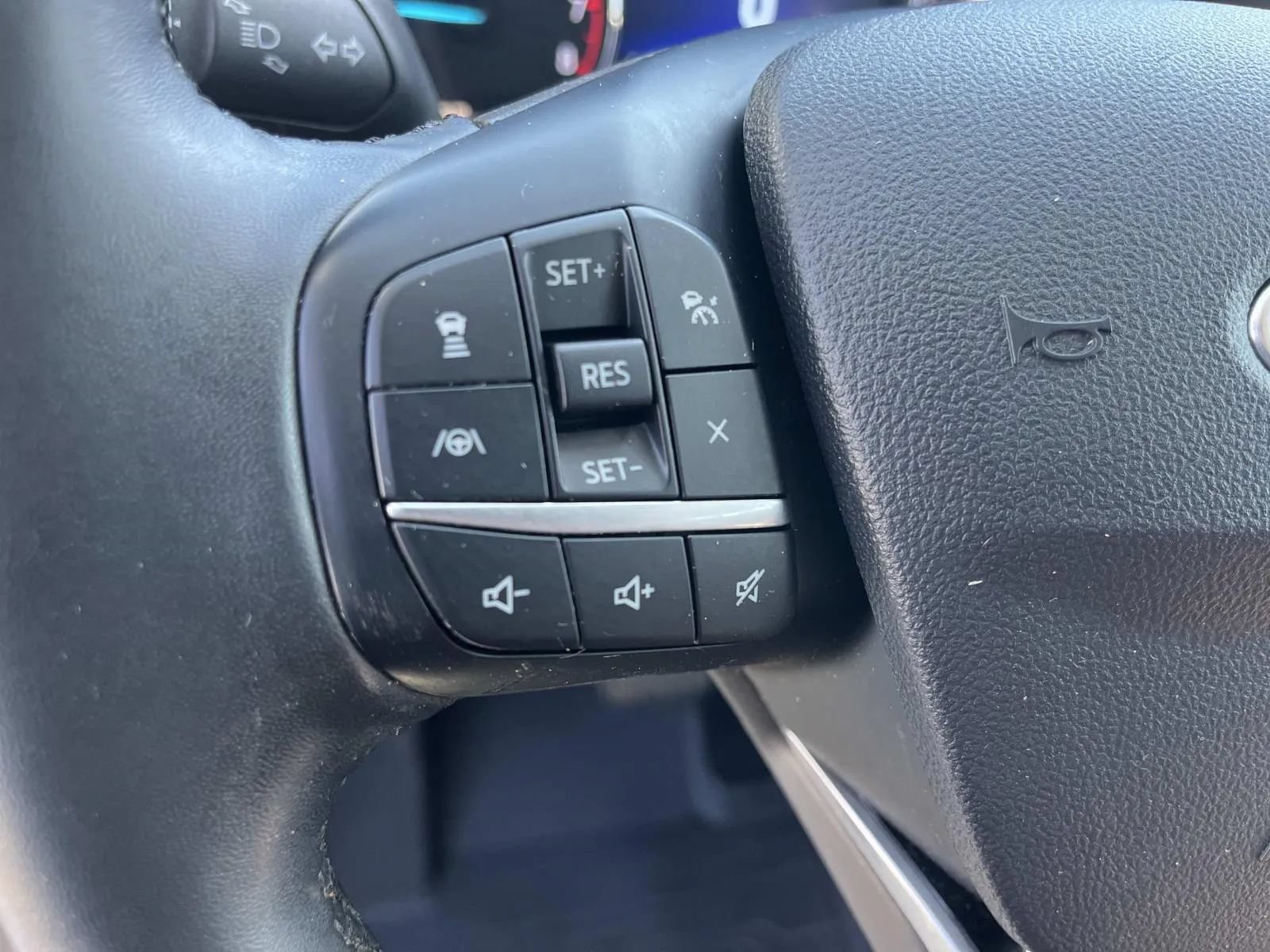 Used 2024 Ford Maverick Lariat w/ FX4 Off-Road Package AWD/4WD image 30
