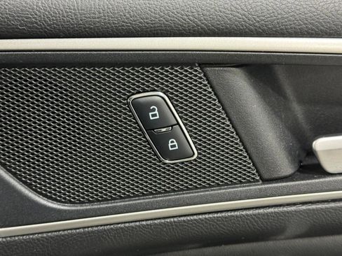 Used 2017 Ford Edge SEL w/ Equipment Group 201A image 20