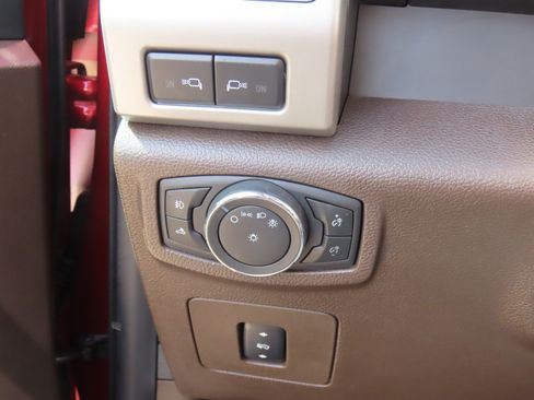 Used 2017 Ford F150 King Ranch w/ Equipment Group 601A Luxury RWD image 27