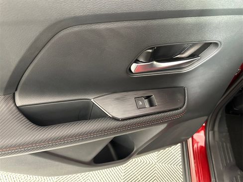 New 2025 Nissan Kicks SR image 9