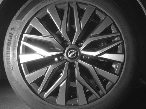 Used 2025 Nissan Altima 2.5 SV image 10