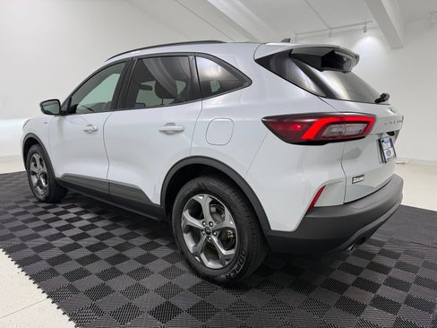 Used 2025 Ford Escape ST-Line Select AWD/4WD image 6