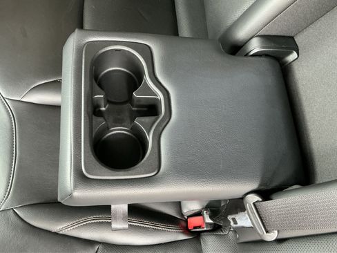 Used 2023 Jeep Compass Latitude image 33