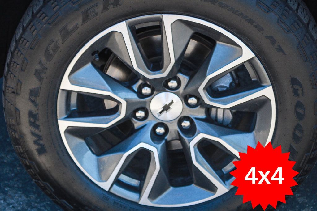 Used 2022 Chevrolet Silverado 1500 RST AWD/4WD image 10
