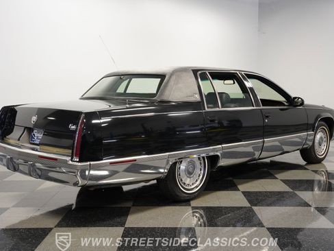 Used 1995 Cadillac Fleetwood Brougham RWD image 13