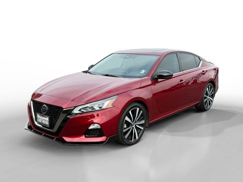 Used 2021 Nissan Altima 2.5 SR w/ SR Premium Package FWD image 1