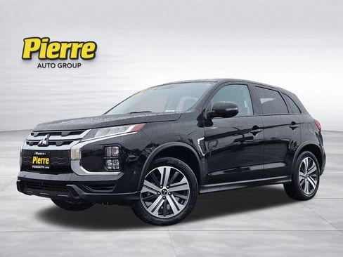 Used 2024 Mitsubishi Outlander Sport SE image 1