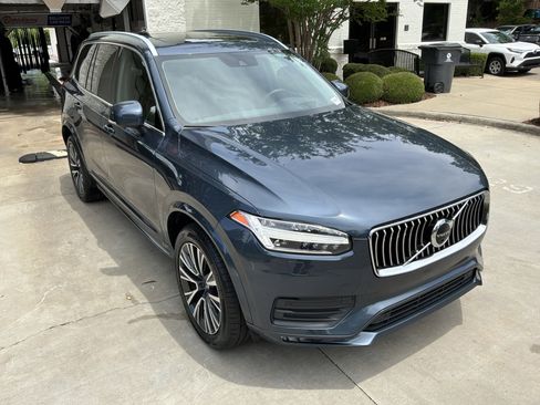 Used 2021 Volvo XC90 T6 Momentum w/ Advanced Package AWD/4WD image 2