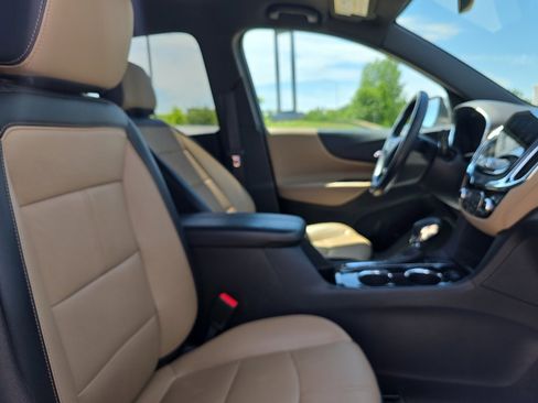 Used 2022 Chevrolet Equinox Premier FWD image 14