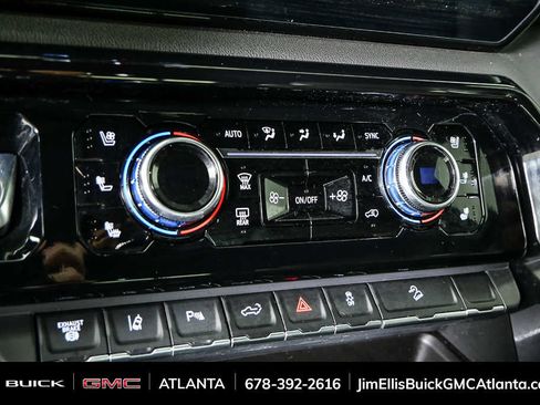 Used 2024 GMC Sierra 2500 AT4 w/ Technology Package image 15