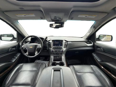 Used 2018 Chevrolet Suburban LT w/ Luxury Package AWD/4WD image 26