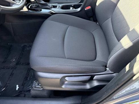 Used 2023 Toyota Corolla Cross LE image 15