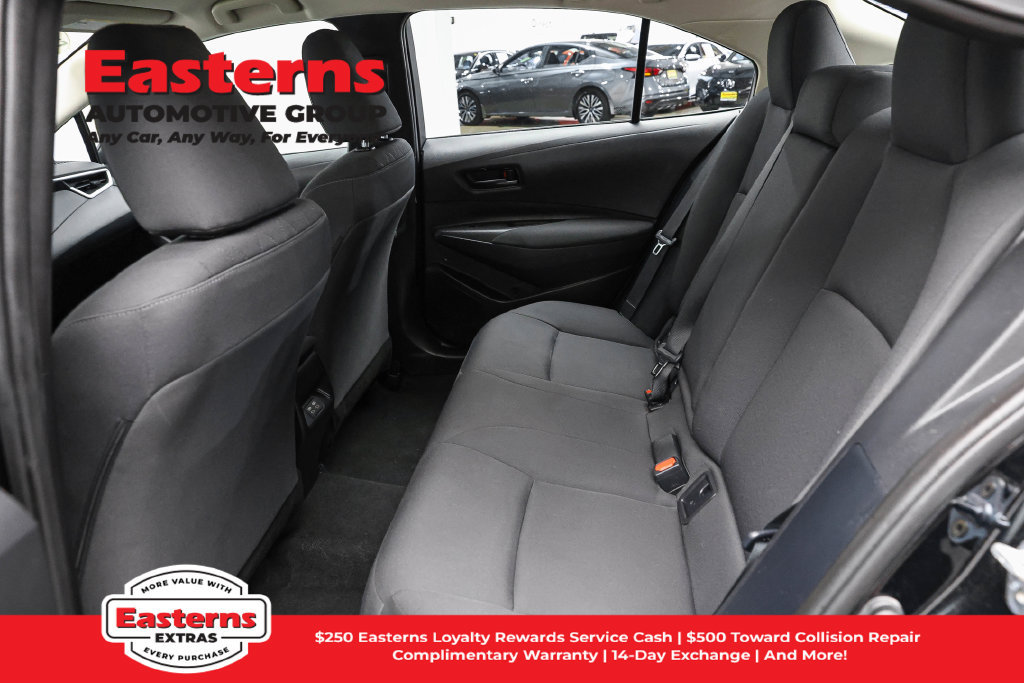 Used 2025 Toyota Corolla LE FWD image 21