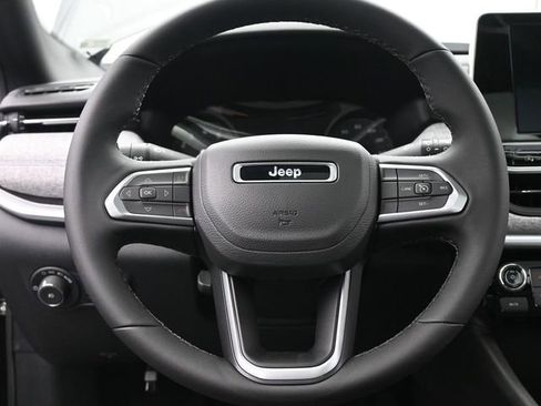 New 2025 Jeep Compass Latitude w/ Sun & Sound Group image 28