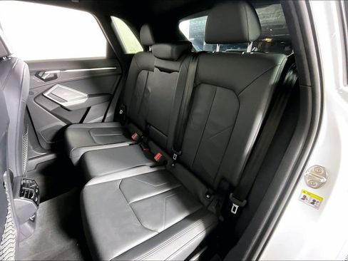 Used 2024 Audi Q3 2.0T Premium AWD/4WD image 22