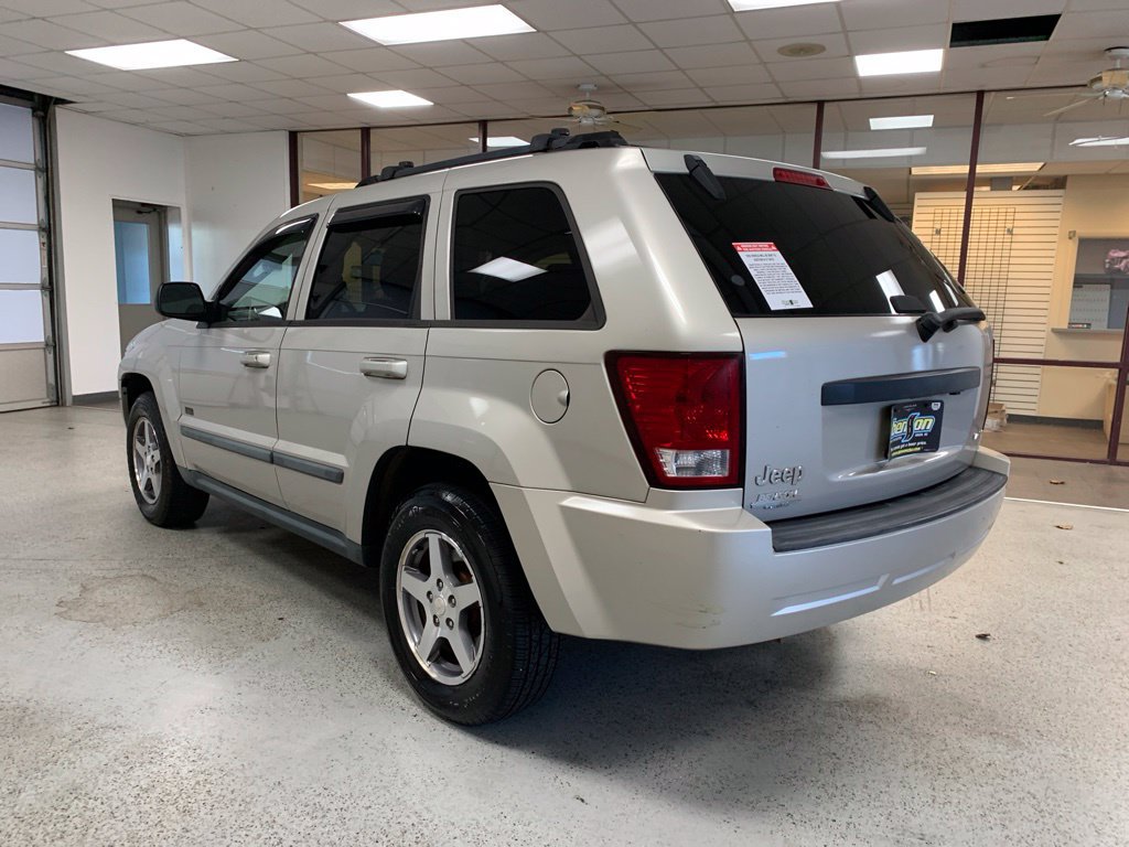Used 2007 Jeep Grand Cherokee Laredo RWD image 4