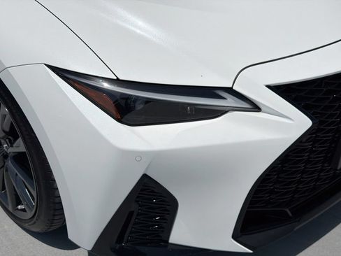 Used 2025 Lexus IS 350 F Sport RWD image 34