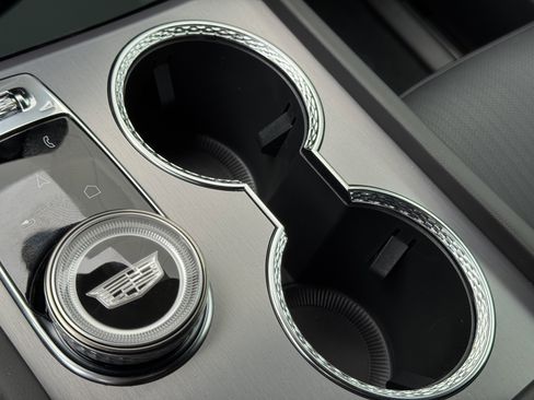 New 2026 Cadillac Vistiq Sport image 28