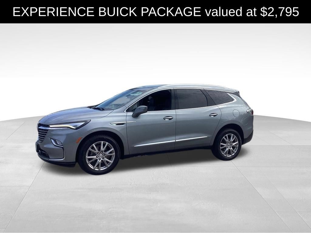 Used 2023 Buick Enclave Essence w/ Experience Buick Package AWD/4WD image 3