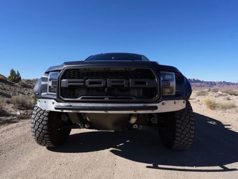 Used 2017 Ford F150 Raptor w/ Equipment Group 802A Luxury image 24