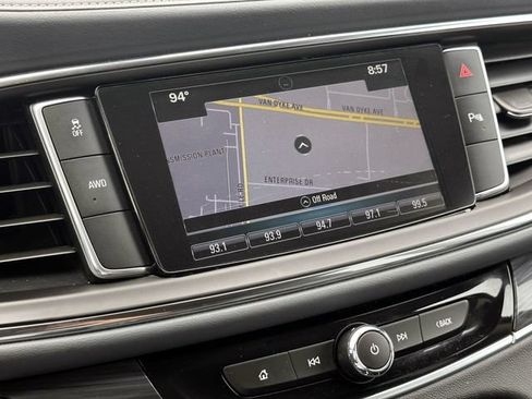 Used 2019 Buick Enclave Essence AWD/4WD image 25