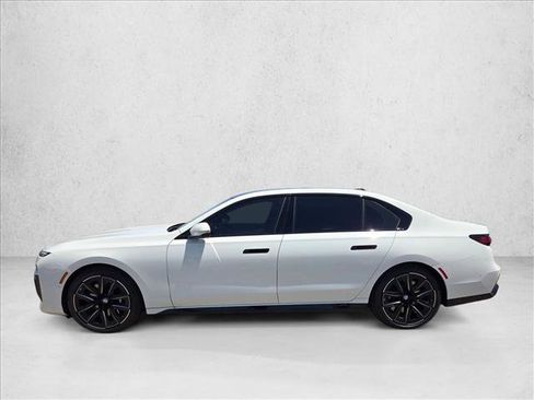 Used 2026 BMW 760i xDrive AWD/4WD image 10