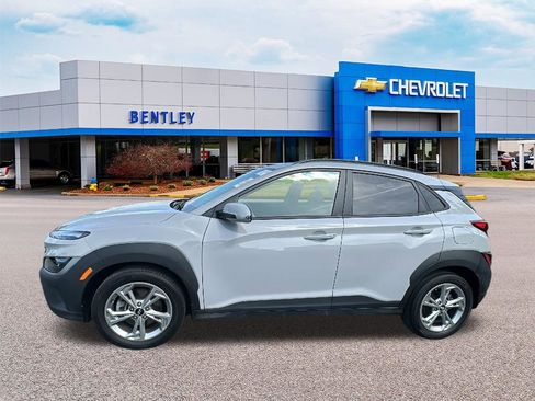 Used 2023 Hyundai Kona SEL w/ Convenience Package image 3