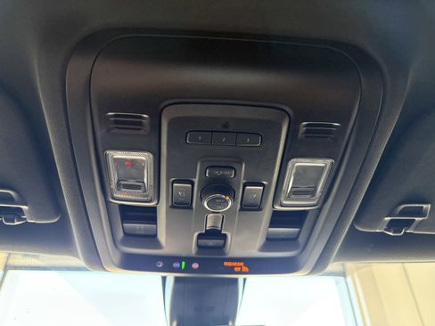 Used 2022 Chevrolet Tahoe High Country image 21