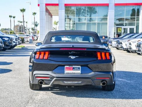 Used 2024 Ford Mustang Premium image 8