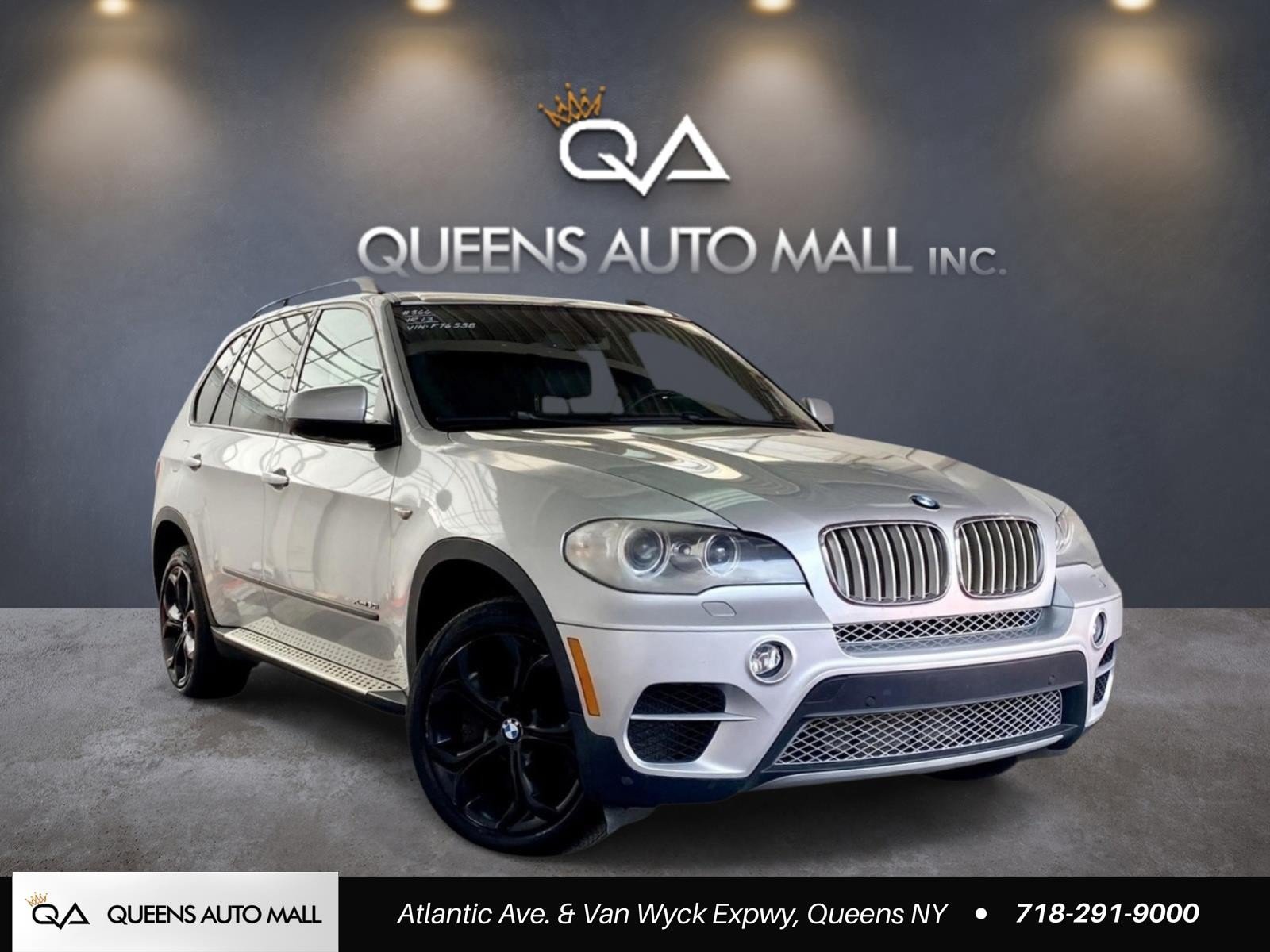 Used 2013 BMW X5 xDrive50i w/ Sport Activity Pkg AWD/4WD image 1