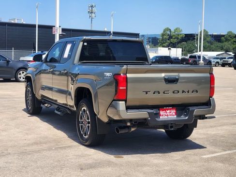 Used 2024 Toyota Tacoma TRD Sport RWD image 5