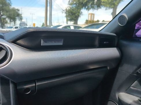 Used 2019 Ford Mustang GT RWD image 20