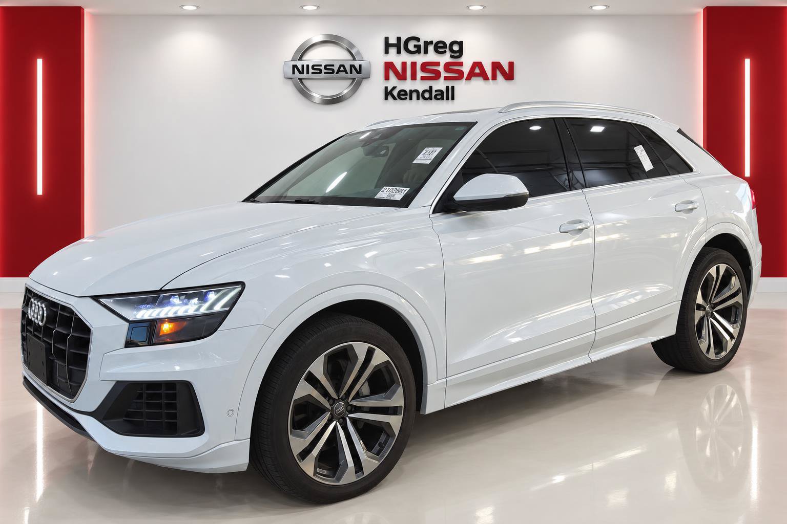 Used 2019 Audi Q8 Premium Plus AWD/4WD image 3