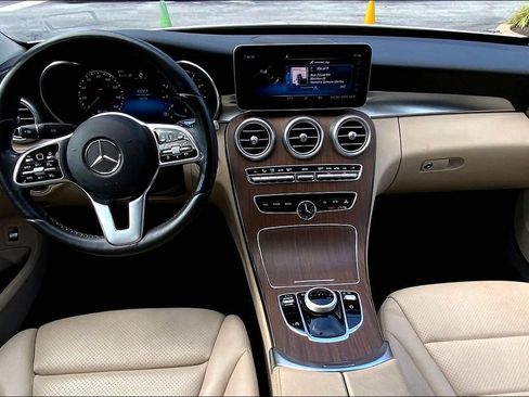 Used 2021 Mercedes-Benz C 300 4MATIC Sedan image 16