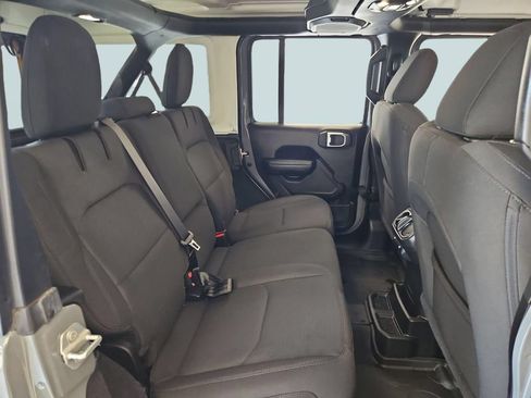 Used 2023 Jeep Wrangler Unlimited w/ Convenience Group AWD/4WD image 27