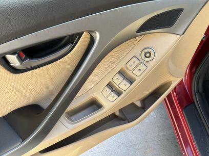 Used 2012 Hyundai Elantra Limited w/ Technology Pkg 5