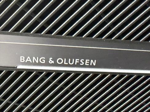 Used 2024 Audi Q5 e Premium Plus w/ Premium Plus Package image 21