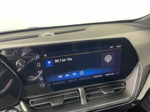 New 2026 Chevrolet Trax RS w/ Sunroof Package FWD image 5