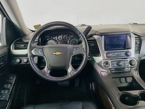 Used 2020 Chevrolet Tahoe LT w/ Luxury Package AWD/4WD image 20