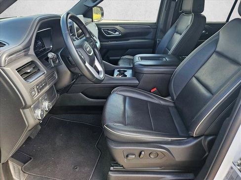 Used 2024 GMC Yukon SLT RWD image 12
