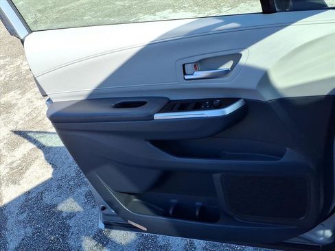 Used 2023 Toyota Sienna XLE image 11