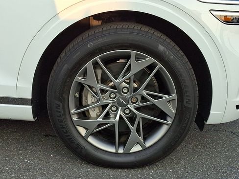 Certified 2024 Genesis GV70 2.5T w/ Select Package AWD/4WD image 8