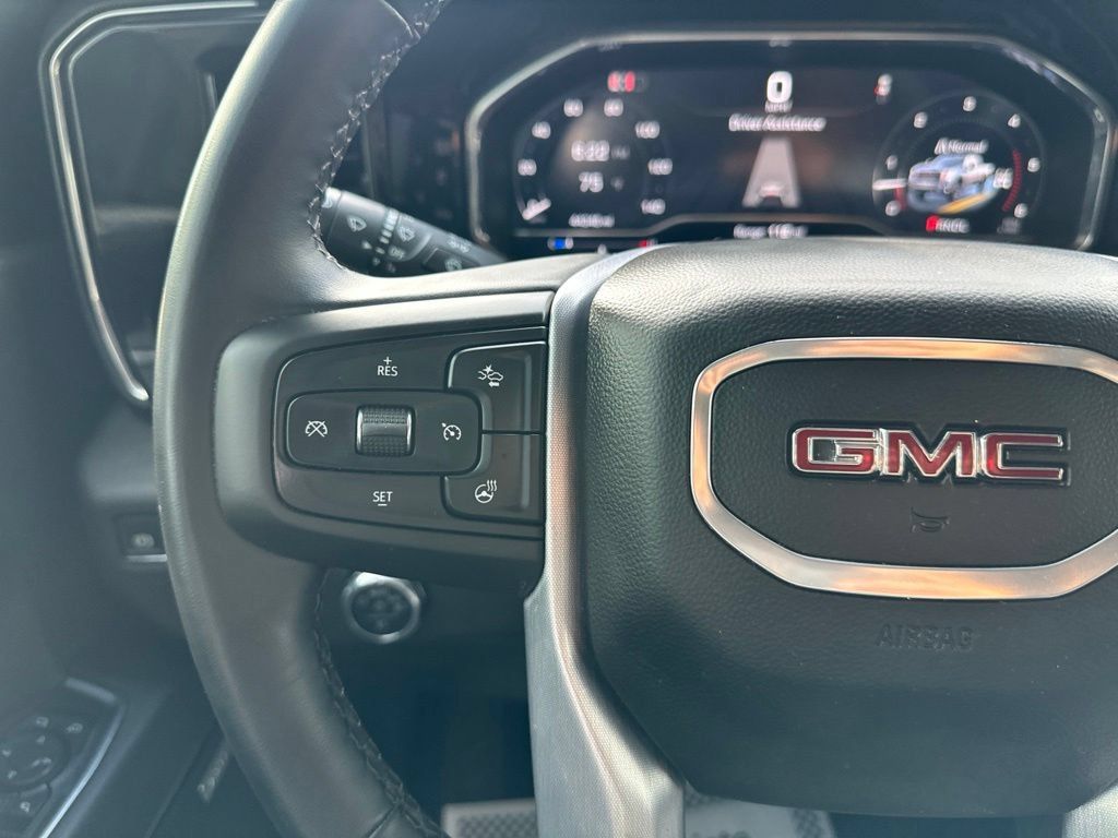 Used 2025 GMC Sierra 3500 SLT w/ SLT Premium Package AWD/4WD image 20