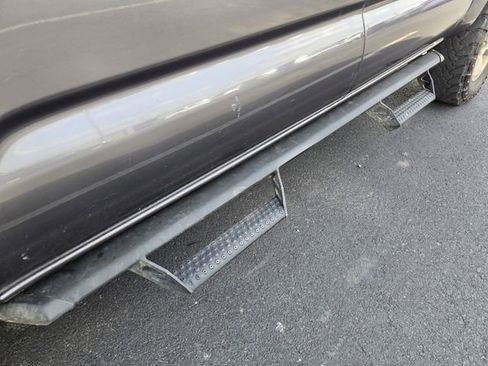 Used 2022 Toyota Tacoma SR AWD/4WD image 2