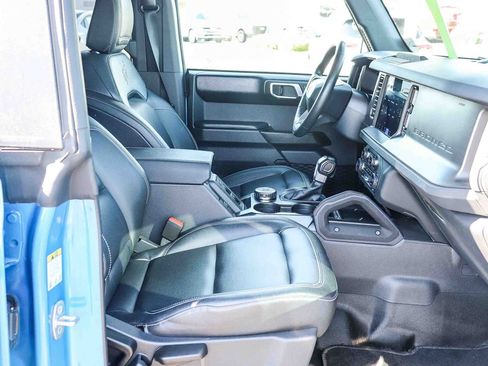 Certified 2025 Ford Bronco Badlands AWD/4WD image 16