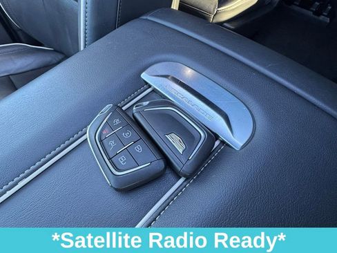 Used 2022 Cadillac Escalade ESV Premium Luxury image 30