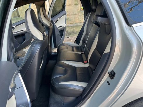 Used 2013 Volvo XC60 T6 AWD/4WD image 16